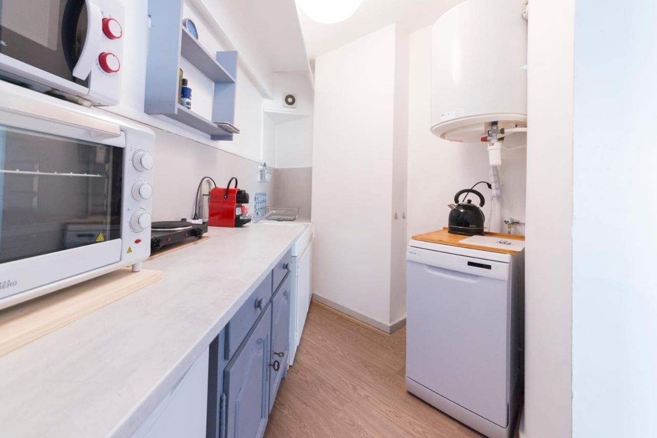 Appartement De Charme - Vue Sur Remparts - Wifi Gratuit - Parking Payant A Proximite อาวีญง ภายนอก รูปภาพ