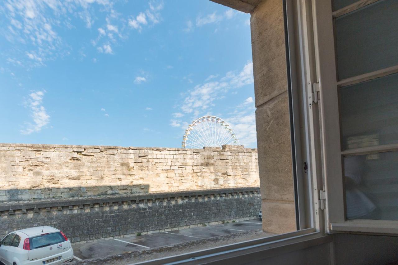 Appartement De Charme - Vue Sur Remparts - Wifi Gratuit - Parking Payant A Proximite อาวีญง ภายนอก รูปภาพ